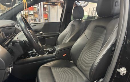 Mercedes-Benz B-Класс, 2019 год, 2 200 000 рублей, 2 фотография