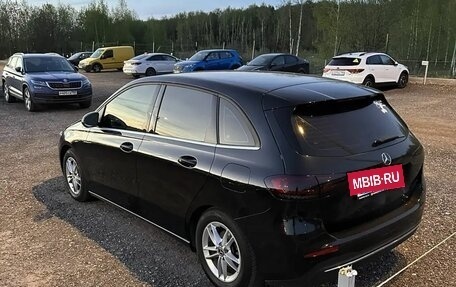 Mercedes-Benz B-Класс, 2019 год, 2 200 000 рублей, 9 фотография