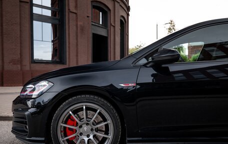 Volkswagen Golf GTI VII, 2018 год, 2 250 000 рублей, 3 фотография