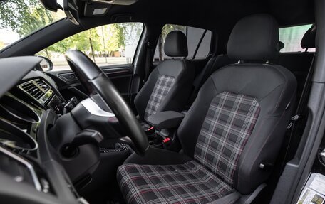 Volkswagen Golf GTI VII, 2018 год, 2 250 000 рублей, 16 фотография