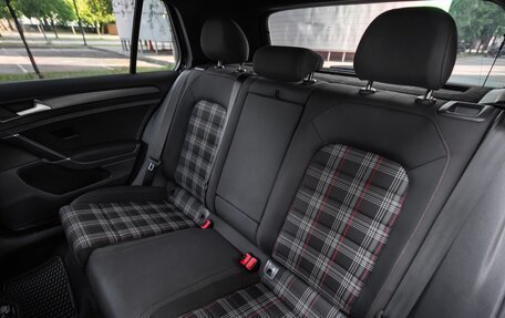 Volkswagen Golf GTI VII, 2018 год, 2 250 000 рублей, 17 фотография