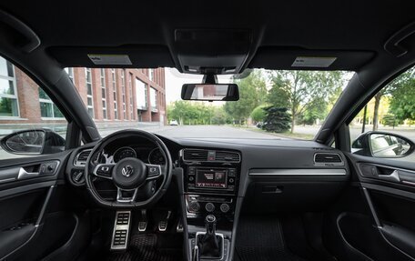 Volkswagen Golf GTI VII, 2018 год, 2 250 000 рублей, 18 фотография