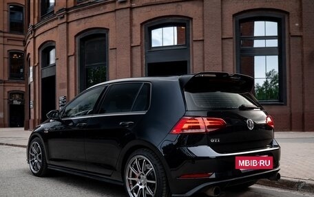 Volkswagen Golf GTI VII, 2018 год, 2 250 000 рублей, 6 фотография