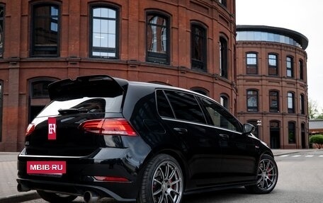 Volkswagen Golf GTI VII, 2018 год, 2 250 000 рублей, 8 фотография