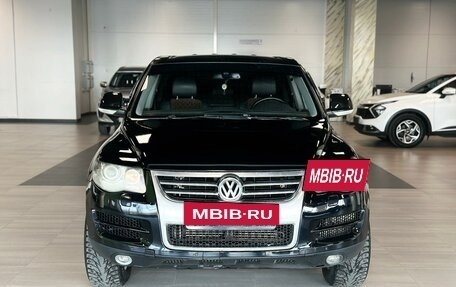 Volkswagen Touareg III, 2009 год, 1 800 000 рублей, 2 фотография