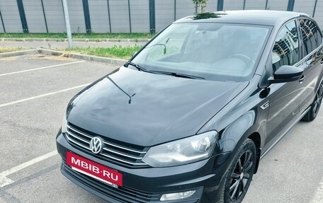 Volkswagen Polo VI (EU Market), 2017 год, 1 100 000 рублей, 2 фотография