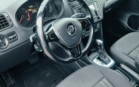 Volkswagen Polo VI (EU Market), 2017 год, 1 100 000 рублей, 8 фотография
