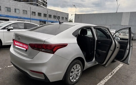 Hyundai Solaris II рестайлинг, 2017 год, 750 000 рублей, 4 фотография