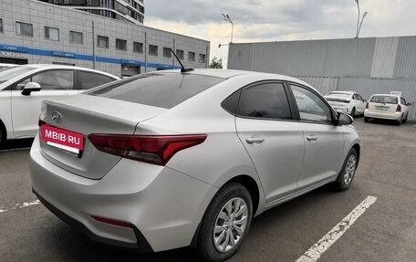 Hyundai Solaris II рестайлинг, 2017 год, 750 000 рублей, 3 фотография