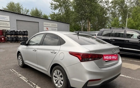 Hyundai Solaris II рестайлинг, 2017 год, 750 000 рублей, 2 фотография