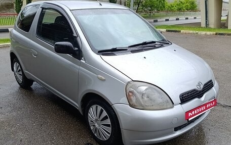 Toyota Yaris I рестайлинг, 2000 год, 230 000 рублей, 3 фотография