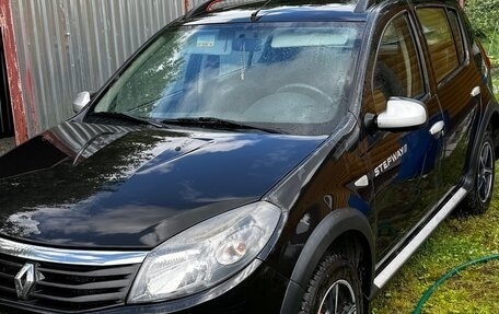 Renault Sandero I, 2013 год, 620 000 рублей, 2 фотография