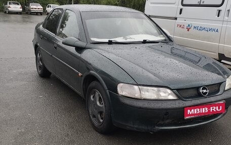 Opel Vectra B рестайлинг, 1998 год, 220 000 рублей, 1 фотография