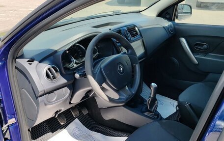 Renault Logan II, 2017 год, 949 000 рублей, 8 фотография