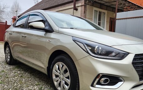 Hyundai Solaris II рестайлинг, 2019 год, 1 350 000 рублей, 3 фотография