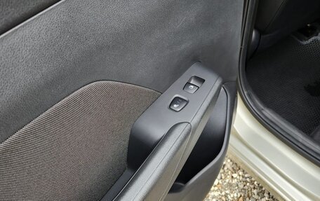 Hyundai Solaris II рестайлинг, 2019 год, 1 350 000 рублей, 12 фотография
