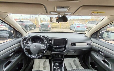 Mitsubishi Outlander III рестайлинг 3, 2017 год, 1 649 000 рублей, 7 фотография