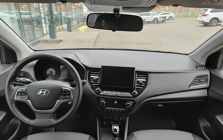 Hyundai Solaris II рестайлинг, 2021 год, 1 829 800 рублей, 14 фотография