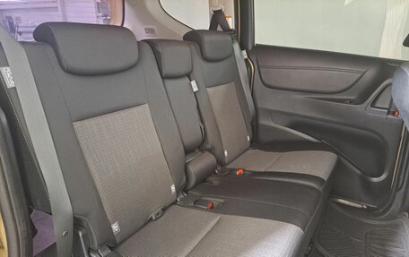 Toyota Sienta II, 2019 год, 1 360 000 рублей, 12 фотография