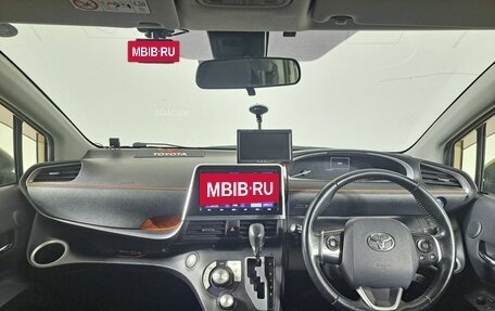 Toyota Sienta II, 2019 год, 1 360 000 рублей, 14 фотография