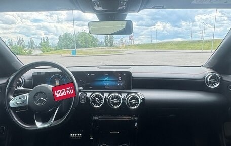 Mercedes-Benz CLA, 2019 год, 3 310 000 рублей, 10 фотография