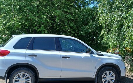 Suzuki Vitara II рестайлинг, 2018 год, 1 850 000 рублей, 2 фотография