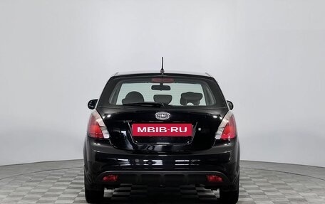 KIA Rio II, 2011 год, 650 000 рублей, 6 фотография
