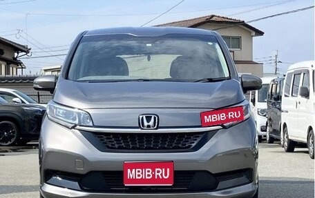 Honda Freed II, 2022 год, 1 070 000 рублей, 1 фотография