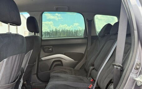 Mitsubishi Outlander III рестайлинг 3, 2008 год, 849 999 рублей, 13 фотография