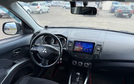 Mitsubishi Outlander III рестайлинг 3, 2008 год, 849 999 рублей, 10 фотография