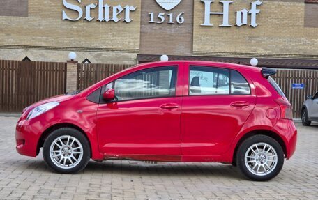 Toyota Yaris III рестайлинг, 2007 год, 400 000 рублей, 3 фотография