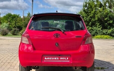 Toyota Yaris III рестайлинг, 2007 год, 400 000 рублей, 5 фотография