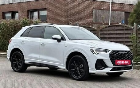 Audi Q3, 2022 год, 2 700 000 рублей, 4 фотография