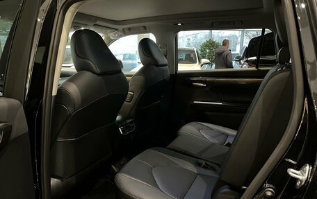 Toyota Highlander, 2025 год, 5 200 000 рублей, 12 фотография