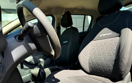Renault Sandero II рестайлинг, 2017 год, 699 000 рублей, 17 фотография