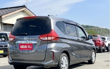 Honda Freed II, 2022 год, 1 070 000 рублей, 4 фотография