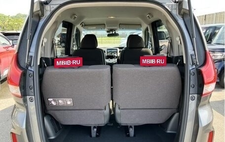 Honda Freed II, 2022 год, 1 070 000 рублей, 12 фотография