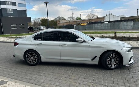 BMW 5 серия, 2018 год, 3 567 000 рублей, 3 фотография