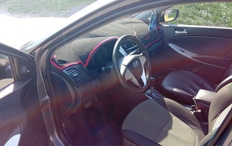 Hyundai Solaris II рестайлинг, 2012 год, 730 000 рублей, 8 фотография