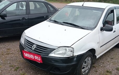 Renault Logan I, 2013 год, 210 000 рублей, 3 фотография