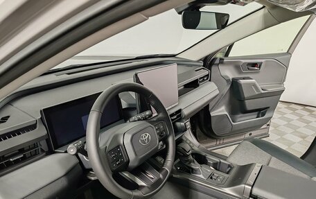 Toyota RAV4, 2026 год, 5 990 000 рублей, 19 фотография