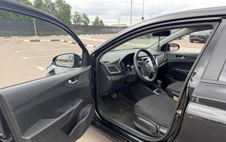 Hyundai Solaris II рестайлинг, 2017 год, 1 050 000 рублей, 9 фотография