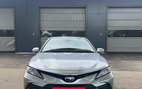 Toyota Camry, 2023 год, 3 899 000 рублей, 3 фотография
