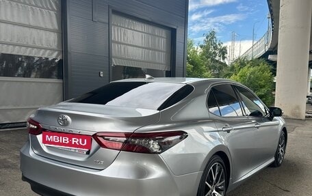 Toyota Camry, 2023 год, 3 899 000 рублей, 11 фотография
