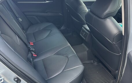 Toyota Camry, 2023 год, 3 899 000 рублей, 19 фотография