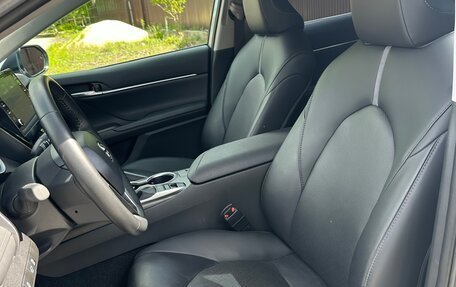 Toyota Camry, 2023 год, 3 899 000 рублей, 37 фотография