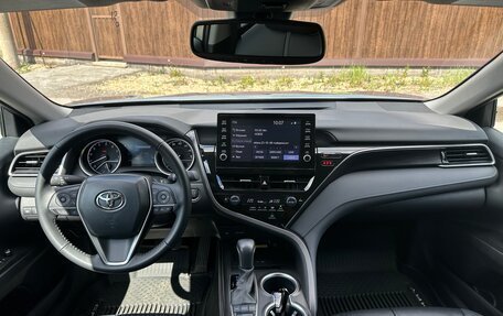 Toyota Camry, 2023 год, 3 899 000 рублей, 31 фотография