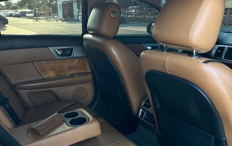 Jaguar XF I рестайлинг, 2012 год, 2 000 000 рублей, 4 фотография