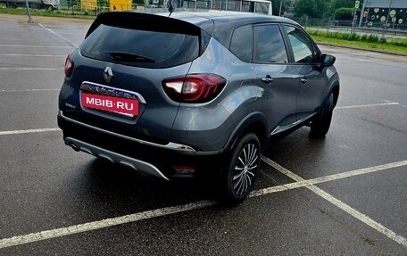 Renault Kaptur I рестайлинг, 2017 год, 1 450 000 рублей, 2 фотография