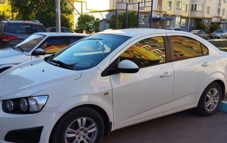 Chevrolet Aveo III, 2015 год, 800 000 рублей, 4 фотография